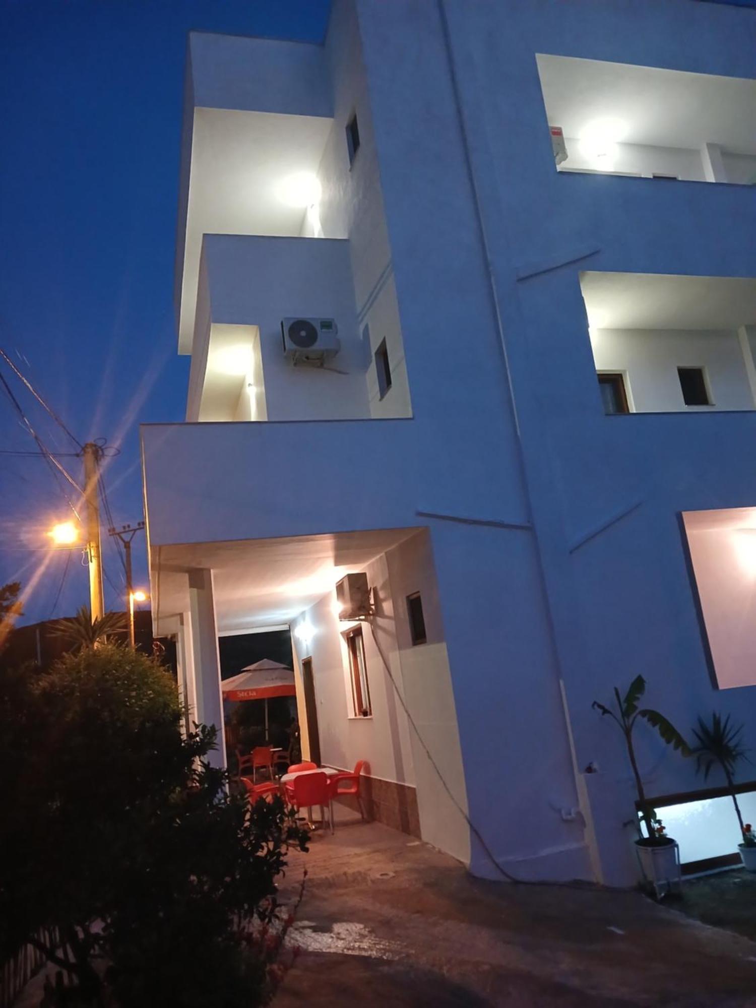 Vila Hergi Sarandë Exterior foto
