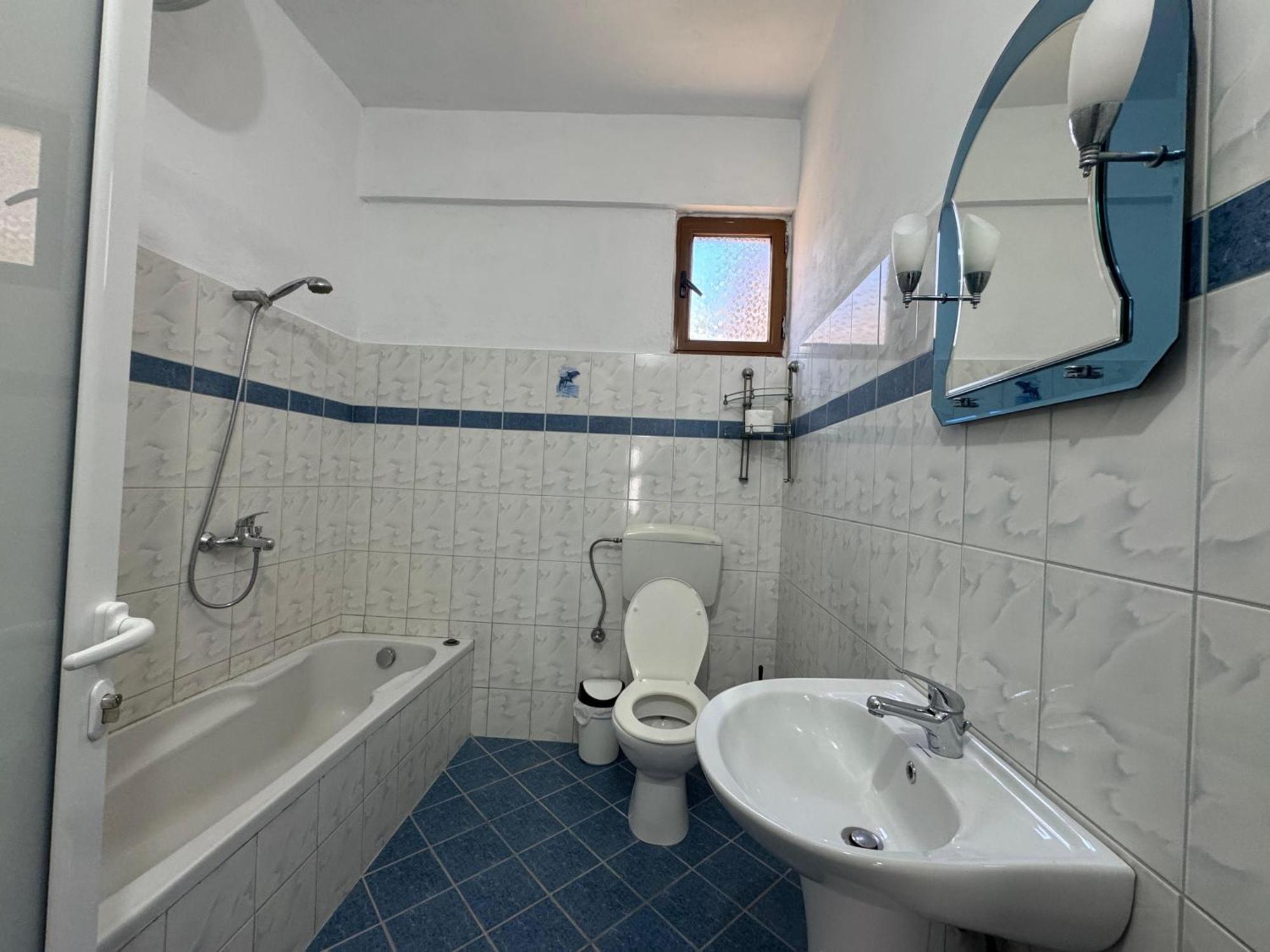 Vila Hergi Sarandë Exterior foto
